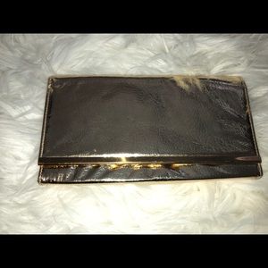 Gold clutch